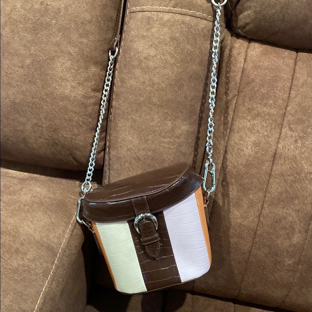 Elegant Brown and White Crossbody Bag